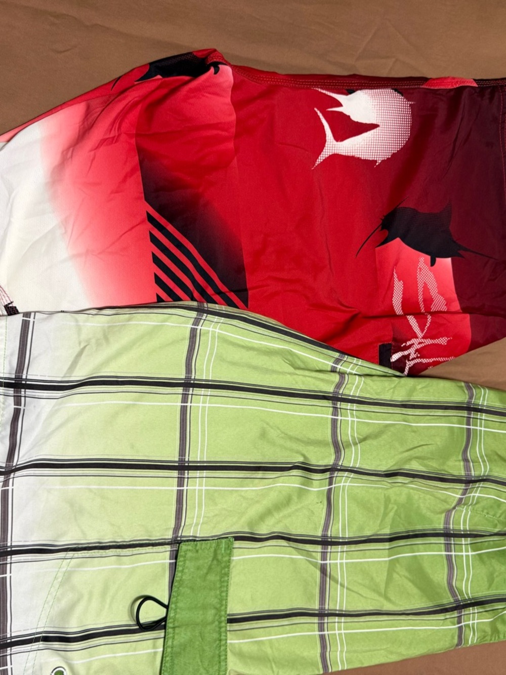 Joe Boxer Red & Green Men's Swim Board Shorts